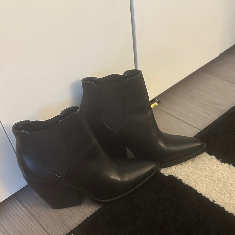 bp Black Pointed Toe Chelsea Ankle Boots